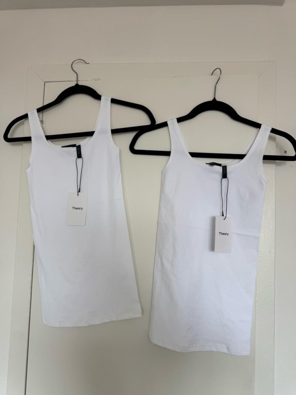 2 Theory tank tops White nwt